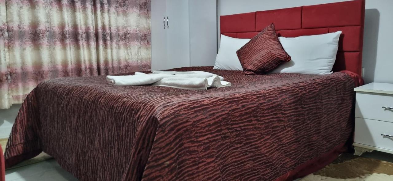 5 Kisilik Huzurlu Stuedyo Daire Appartement Istanboel Buitenkant foto