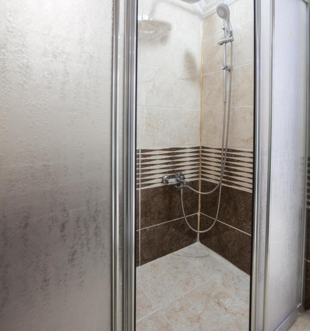 5 Kisilik Huzurlu Stuedyo Daire Appartement Istanboel Buitenkant foto